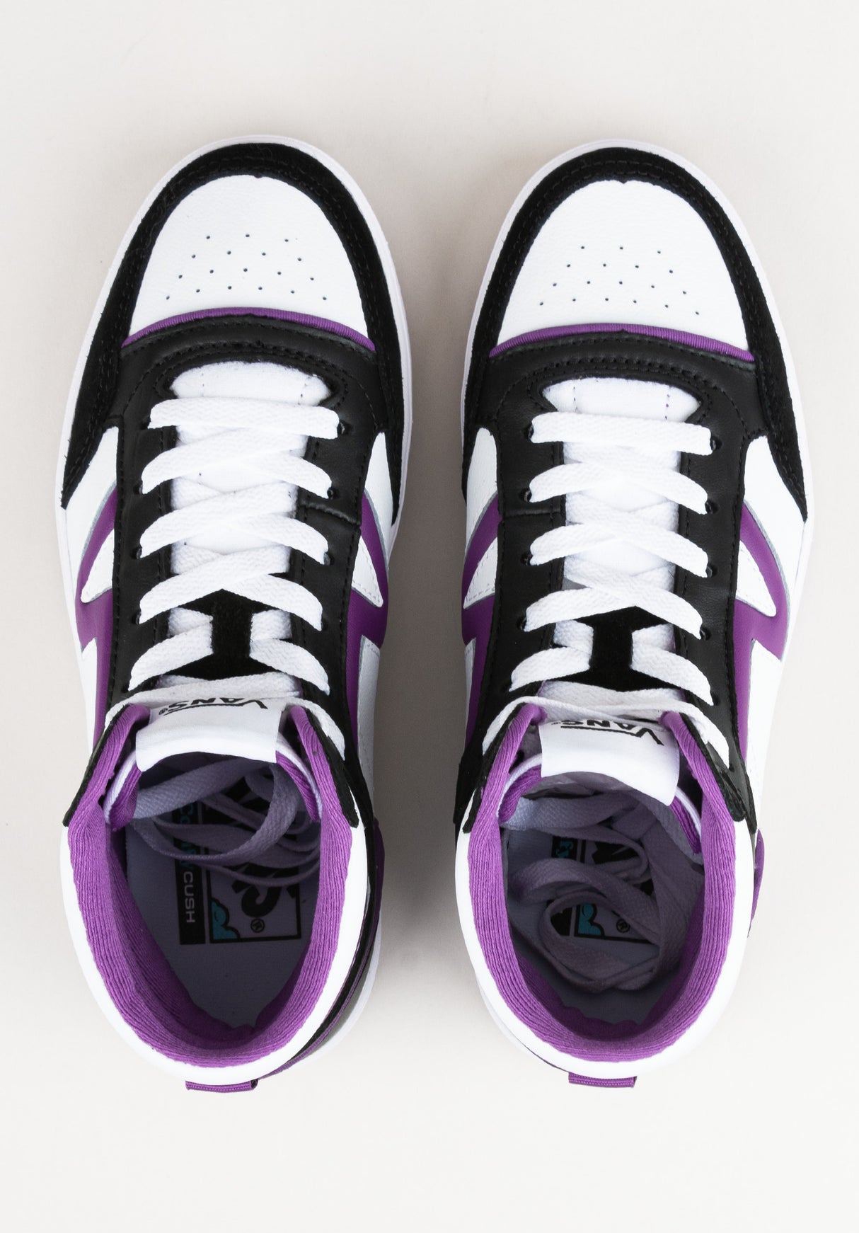 Lowland Mid CC newvarsityblack-white-purple Close-Up2