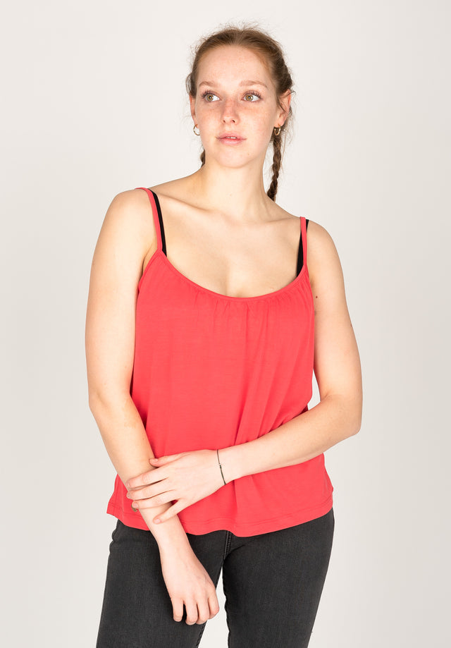 Nele|1,77|S